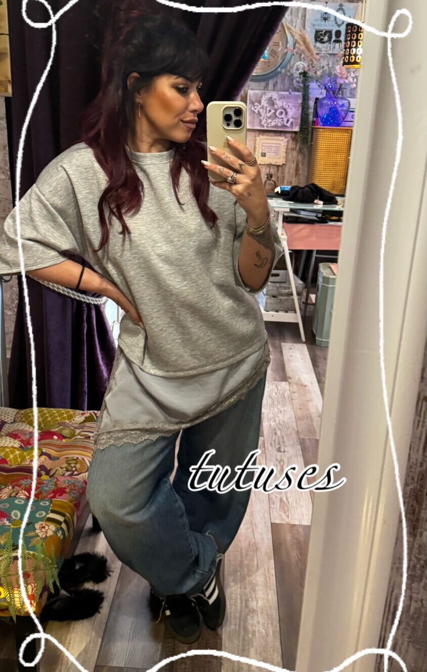 SUDADERA ASIMÉTRICA ENCAJE